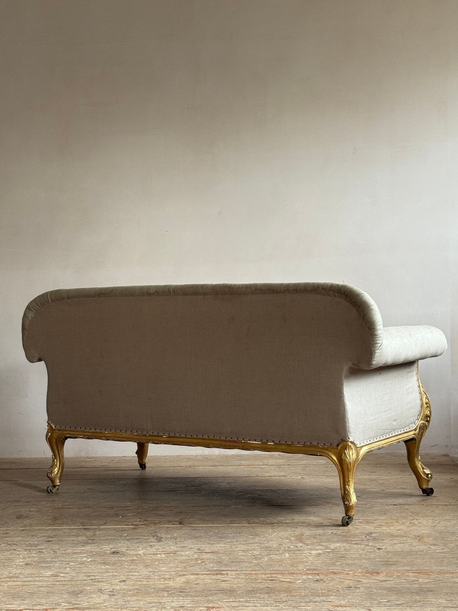 George III Giltwood Sofa - Image 11